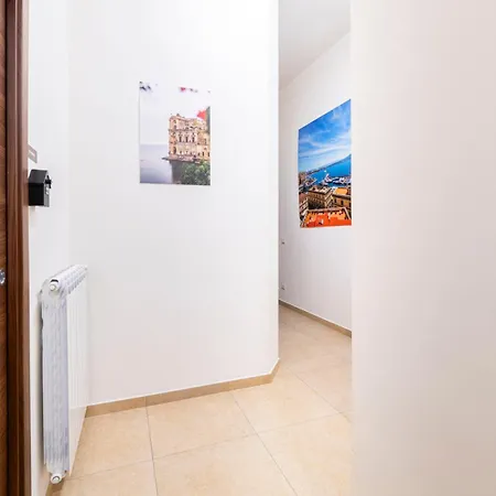 Bed & Breakfast Corso 138 - Sleep & Fly - By Domusextra Naples