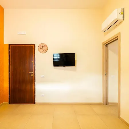Corso 138 - Sleep & Fly - By Domusextra Bed & Breakfast Naples