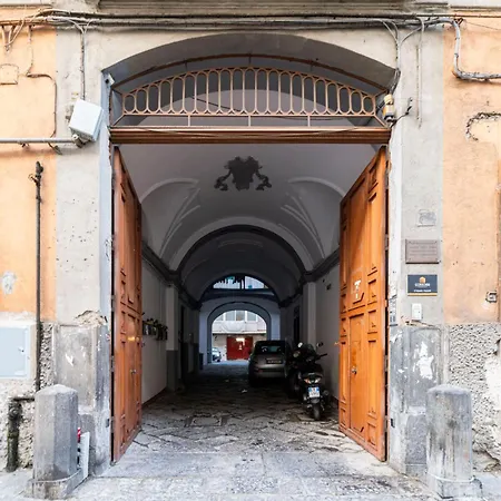 Corso 138 - Sleep & Fly - By Domusextra Bed & Breakfast *