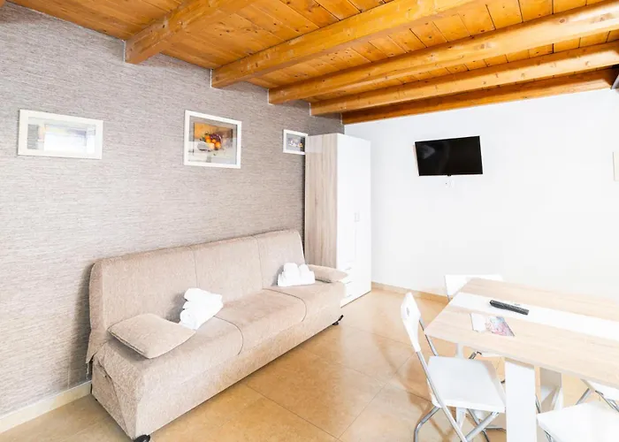 Corso 138 - Sleep & Fly - By Domusextra 4*