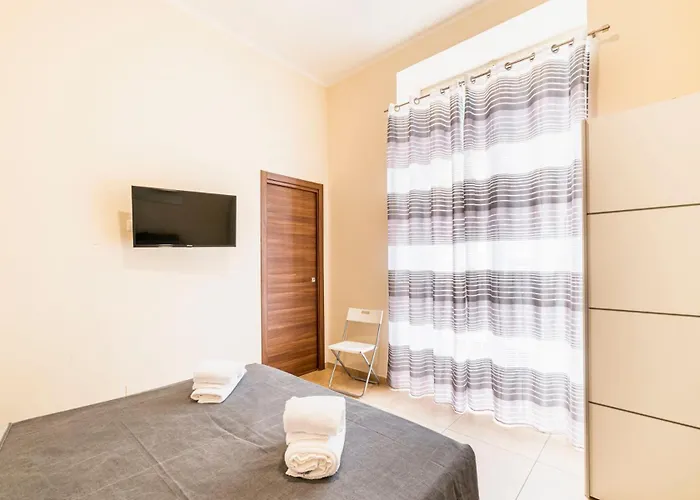 Corso 138 - Sleep & Fly - By Domusextra 4*