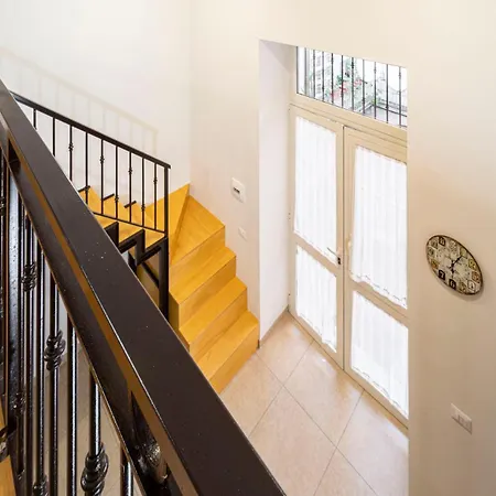 Bed & Breakfast Corso 138 - Sleep & Fly - By Domusextra