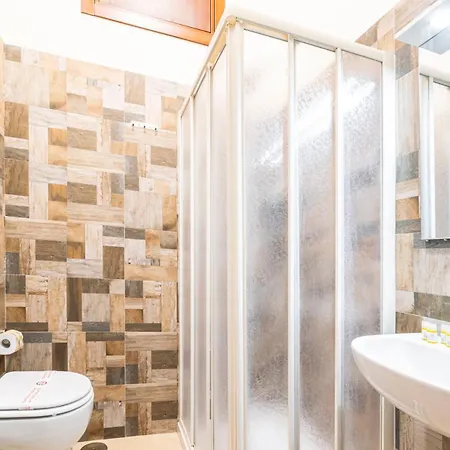 Corso 138 - Sleep & Fly - By Domusextra Bed & Breakfast 4*