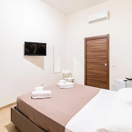 Corso 138 - Sleep & Fly - By Domusextra Bed & Breakfast