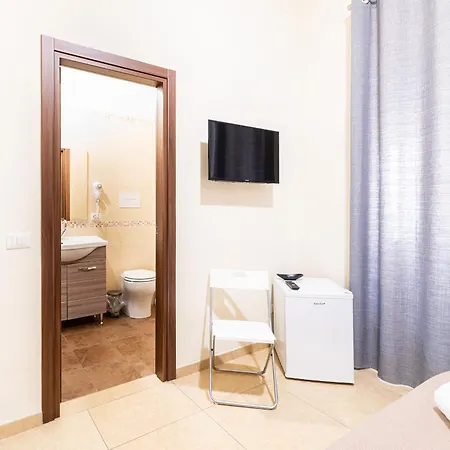 Bed & Breakfast Corso 138 - Sleep & Fly - By Domusextra 4*