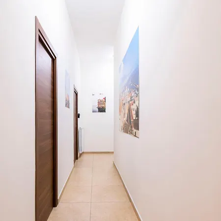 Corso 138 - Sleep & Fly - By Domusextra فندق مبيت وإفطار نابولي