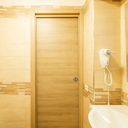 Corso 138 - Sleep & Fly - By Domusextra 4*