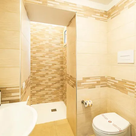 Corso 138 - Sleep & Fly - By Domusextra فندق مبيت وإفطار