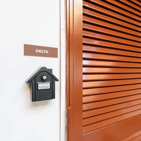 Corso 138 - Sleep & Fly - By Domusextra 4*