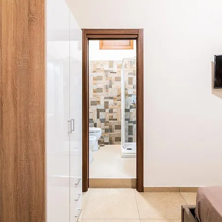 فندق مبيت وإفطار Corso 138 - Sleep & Fly - By Domusextra 4*