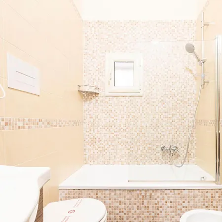 فندق مبيت وإفطار Corso 138 - Sleep & Fly - By Domusextra 4*